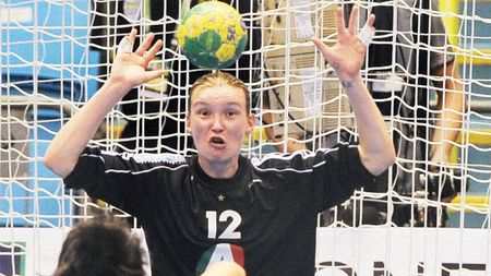 Oltchim, "extraterestre" de România!** Voina a anunțat deja transferul a două vicecampioane mondiale. Pineau și Leynaud la Vâlcea