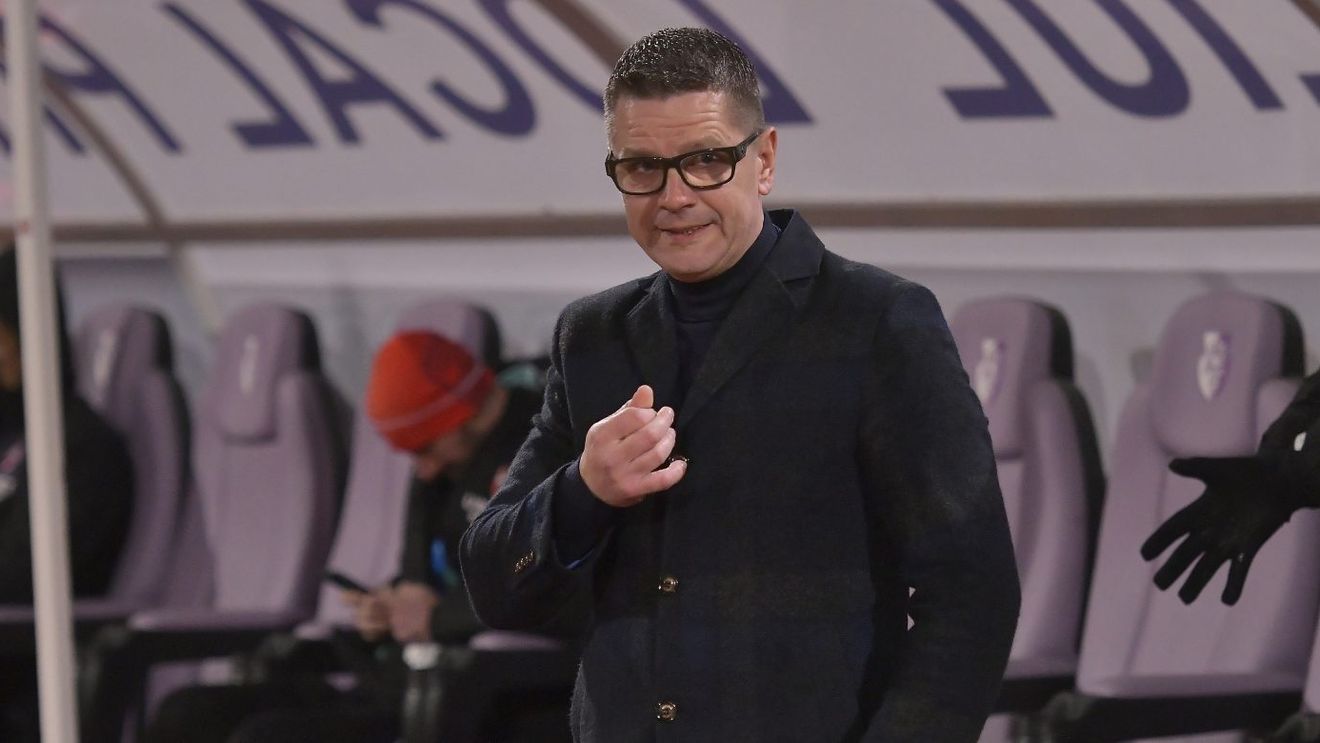 Situație unică în fotbalul românesc! Flavius Stoican, chemat în vestiarul arbitrilor de Marcel Bîrsan după FC Argeș - Dinamo 2-1