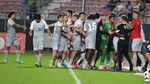 Ce n-ai văzut la TV în FCSB – UTA. Gestul care a trecut neobservat și cum au reacționat ultrașii roș-albaștrilor după al doilea eșec la rând