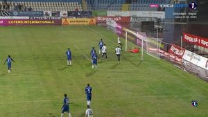 U Cluj, privată de un gol? Fază controversată în meciul cu FC U Craiova, cu Ovidiu Hațegan în camera VAR