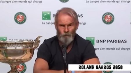 Gluma lui Daniil Medvedev când a văzut pamfletul cu Rafael Nadal, câştigător la Roland Garros în anul 2050: „Sper că până atunci..." | VIDEO