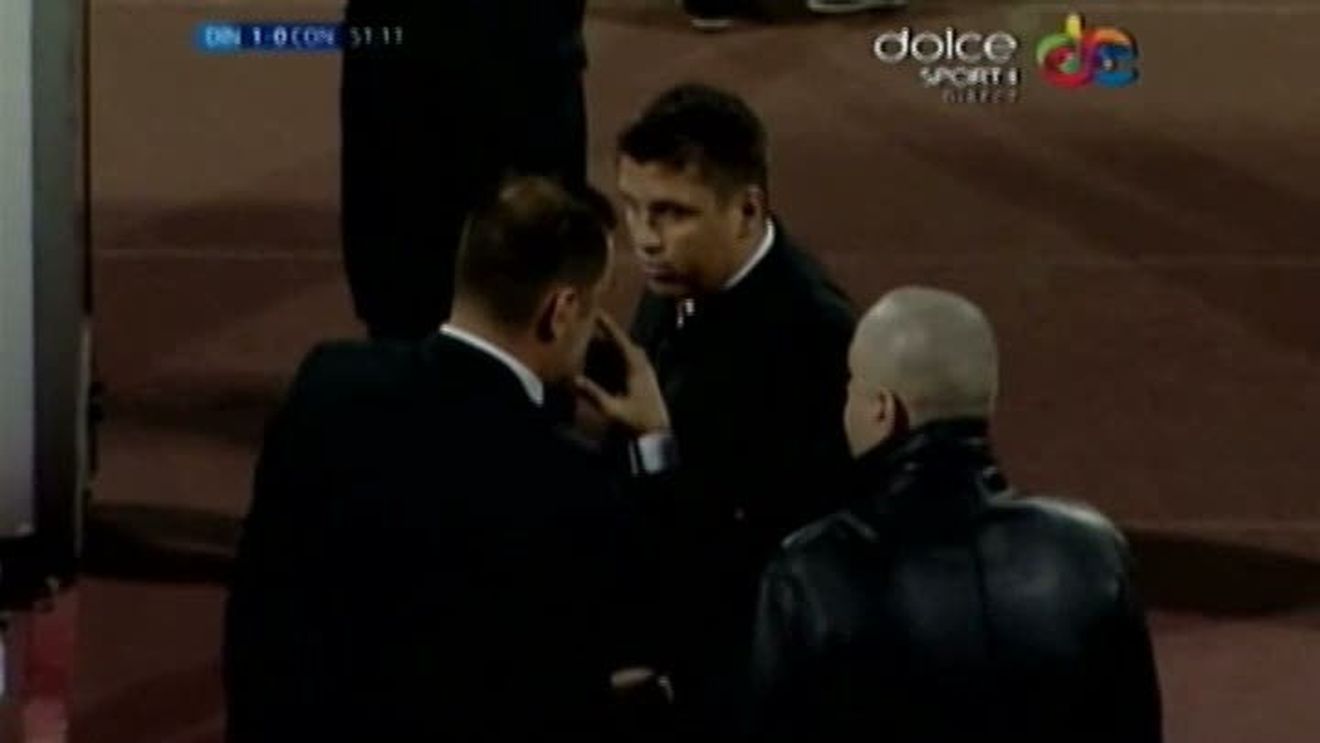 VIDEO Fanii lui Dinamo au comis-o din nou, arbitrul a întrerupt meciul! Ce s-a întâmplat în repriza a doua a meciului cu Chiajna