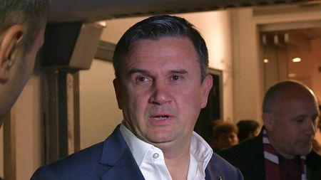 Detalii de ultimă oră despre campania de achiziții de la CFR Cluj: „Avem în vizor un fundaș lateral!”. Fosta campioană, gata să se despartă de jucători cu nume: „Se interesează cluburi importante” | VIDEO EXCLUSIV ProSport Live