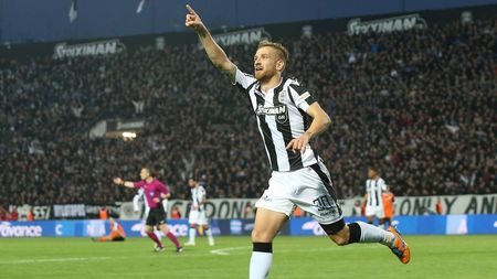 90 de minute până la titlu! PAOK - Lamia 3-0, iar Răzvan Lucescu e campionul Greciei dacă învinge în următoarea etapă
