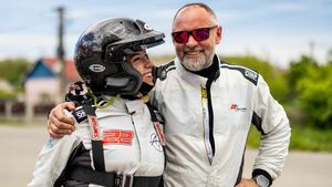 Tată și fiică, împreună în raliu! Adrian și Alexandra Teslovan au discuții despre motorsport și când iau masa: „E religie pentru noi”