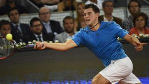 FOTO | L-a învins pe Wawrinka și a primit premiul pemiul pentru "steaua în ascensiune" a anului, dar nu a scăpat de stagiul militar obligatoriu. Imaginea postată de Dominic Thiem