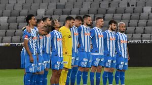 Universitatea Craiova face apel la fani să nu dezarmeze şi îi cheamă la derby-ul cu Rapid: „Pentru titlu ne vom bate până la ultima șansă matematică"