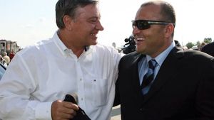Mircea Sandu, despre revenirea lui Adrian Mititelu cu FC Universitatea Craiova în Liga 2. "Fiecare doarme cum își așterne!" EXCLUSIV