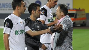 Walter merge pe Cluj Arena după trei ani de absență. Finanțatorul Universității a stabilit prima pentru câștigarea Cupei: "Împărțiți banii!"