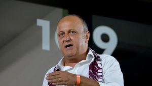 Dan Șucu dă o nouă lovitură surprinzătoare! El e noul director executiv: a lucrat în Anglia și trebuie să transforme Rapid într-o forță administrativă