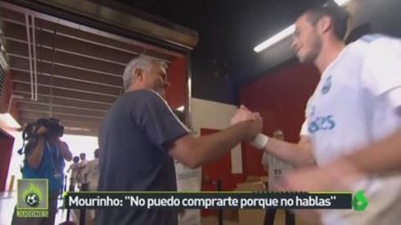 "Nu pot să te cumpăr pentru că nu vorbești!" VIDEO Dialogul dintre Mourinho și Bale surprins de camerele de luat vederi. Mesajul "ascuns" transmis starului galez