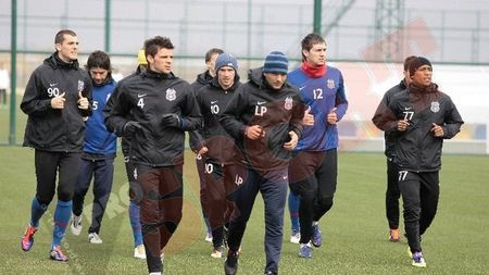 Steliștii, avertizați să-și revină după șocul cu Twente:** "Olandezii au fost mai valoroși din toate punctele de vedere!" Ce îi poate RUINA munca lui Stan