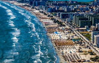 Prețurile de pe litoralul românesc au luat-o razna. Cât au ajuns să coste produsele obișnuite din supermarket
