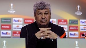 Mircea Lucescu acuză că e victima unui complot. "Il Luce" ar fi prins la mijloc într-un "conflict informațional". Cine îi pune bețe în roate în Rusia