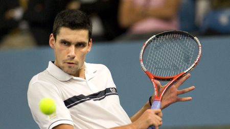 Hănescu - SÃ¶derling 5-7 / 1-6 / 0-6