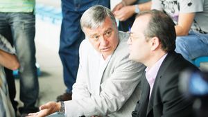 ADIO Euro 2024!** Boc n-a avut timp să vorbească cu Mircea Sandu!