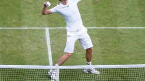 Andy Murray s-a calificat pentru a cincea oară consecutiv în semifinale, la Wimbledon