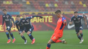 FCSB - UTA Arad 2-1. Victorie controversată pentru elevii lui Toni Petrea | VIDEO