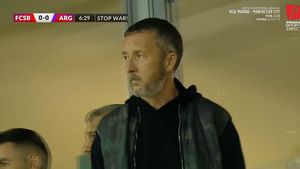 Mihai Stoica, revenire în forță după ce a fost infectat cu COVID-19! Cum s-a bucurat la golul marcat de FCSB cu FC Argeș | VIDEO