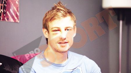 FOTO Sârghi a ieșit din spital!** Cum a trăit clipele de groază din finalul meciului Oțelul - CFR: "Mi-am revenit când mi-au pus nasul la loc!"