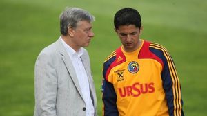 "Nașul" îl critică pe Lucescu jr!