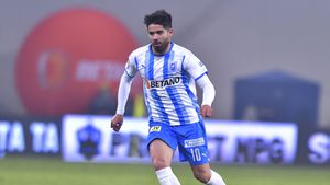 Derapaj al Universității Craiova! Mesajul incredibil pe care oltenii l-au avut pentru Ionuț Vînă, după ce fotbalistul a acceptat rezilierea | FOTO