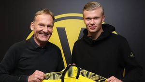 Borussia Dortmund a dat o lovitură incredibilă pe piața transferurilor! Un super jucător a ajuns în Germania și a fost prezentat ca o veritabilă vedetă