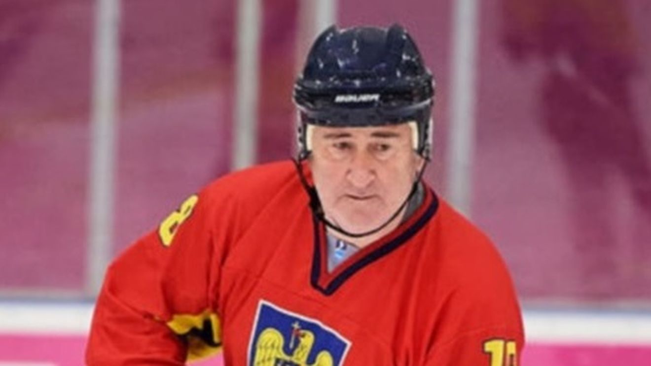 George Justinian, fostul mare hocheist al echipei naționale, l-a desființat pe Eduard Novak, actualul ministru al sportului. A lansat un atac fără precedent: "Pleacă un maimuțoi, vine o legendă planetară"
