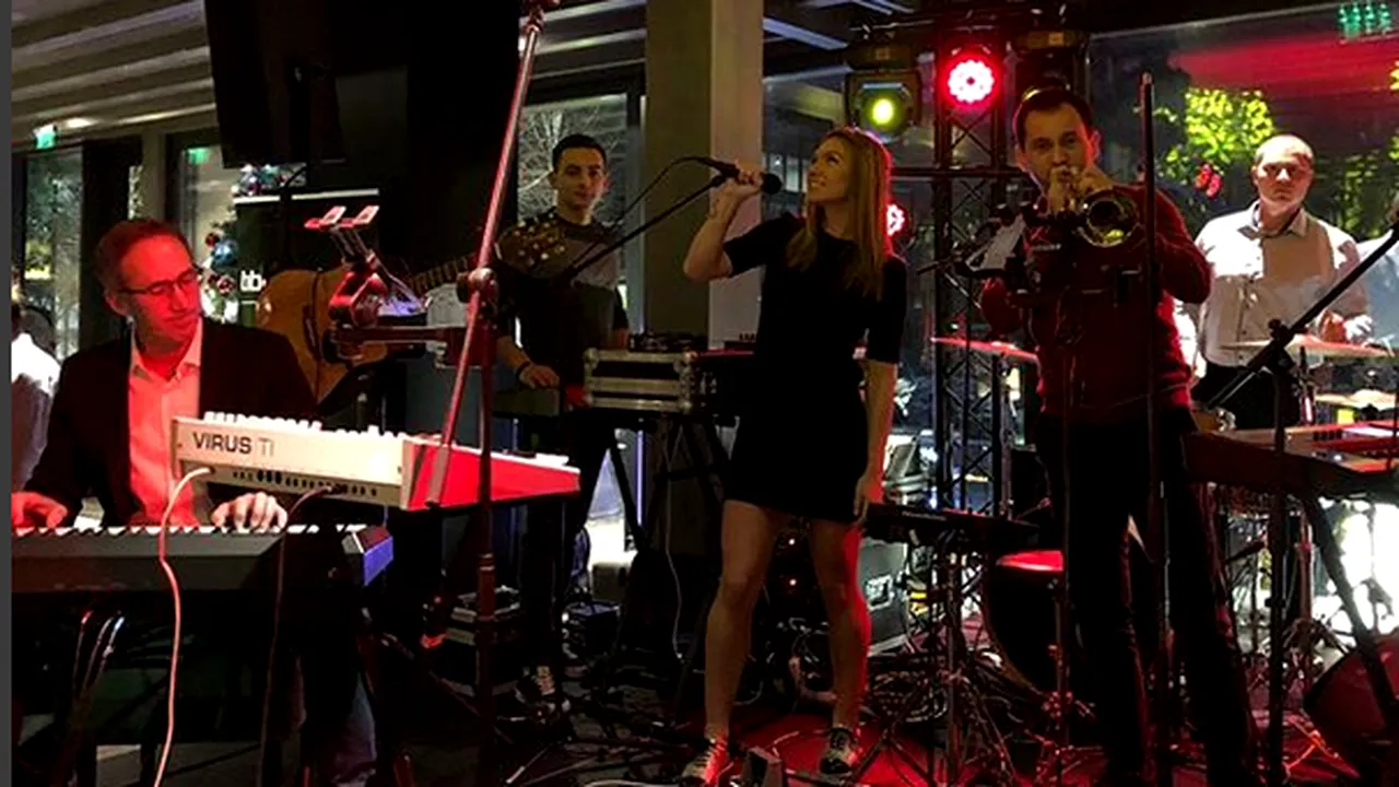 Simona Halep i-a făcut seara magică lui Darren Cahill, la o petrecere nebună, duminică seara | VIDEO