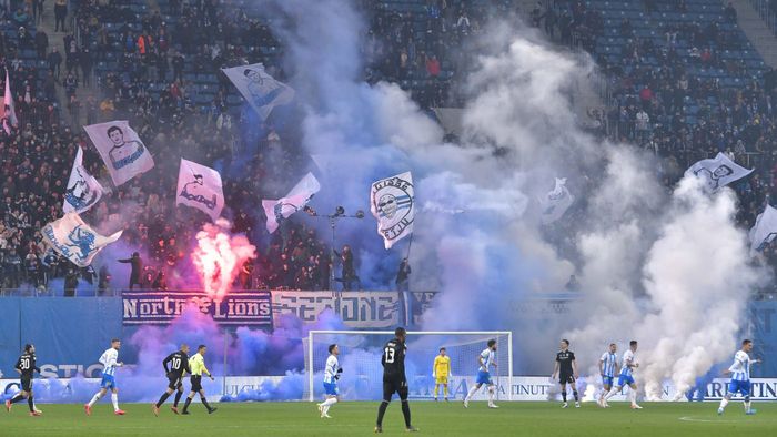 Schimbare radicală de atitudine a Peluzei Nord Craiova! Suporterii Universității Craiova, abordare total diferită pentru meciul contra rivalei FC U