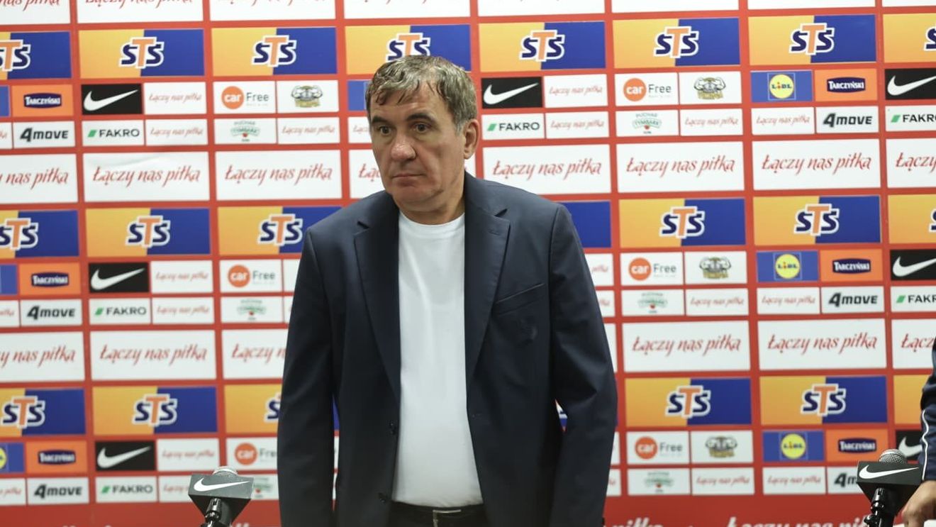 Ce le-a zis Gică Hagi fotbaliștilor României care nu înțeleg ce le cere la anumite exerciții: „Ușa deschisă!”