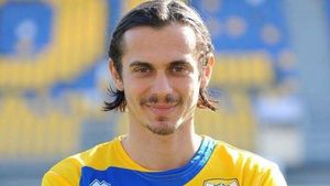 Mesajul emoționant al clubului Petrolul Ploiești, după ce fostul fotbalist Roland Stănescu s-a sinucis: “Ne-a părăsit, astăzi, definitiv!” | FOTO