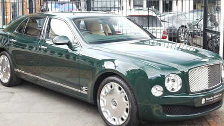 "Are doar 10.000 de km!" FOTO | Anunț unic pe site-urile auto. "Da, nu se întâmplă prea des" Cine a folosit această mașină și cât costă