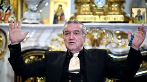 Uite atacantul, nu e atacantul! Fotbalistul cu nume imposibil nu e alesul pentru transferul la FCSB și omul de încredere al lui Gigi Becali explică detaliile afacerii: „Numele îl știm doar trei oameni! Nu e ăla care a apărut”