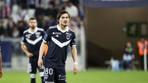Alexi Pitu a primit cea mai mare notă din echipa lui Bordeaux, după victoria cu 1-0 în fața lui Guingamp. Antrenorul David Guion, impresionat: „Un fotbalist adevărat! A fost foarte satisfăcător”