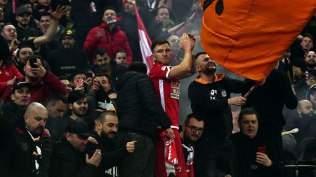 Prosport vă oferă cele mai tari imagini de la derby-ul Dinamo - FCSB. Cum au sărbătorit ”câinii” la finalul meciului | GALERIE FOTO