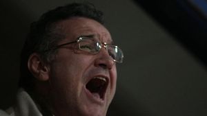 Gigi rămâne ferm pe poziție:** "Voi pleca din Ghencea cândva, dar Steaua va rămâne a familiei Becali"