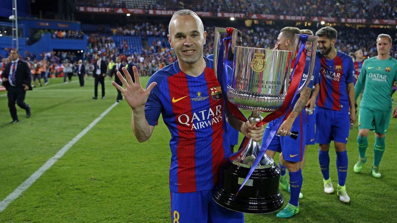 OFICIAL | Iniesta și-a lămurit viitorul. Mijlocașul de 33 de ani a semnat "pe viață" cu FC Barcelona