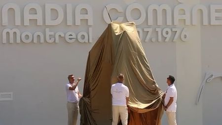 VIDEO Cum arată statuia Nadiei Comăneci, pe care Ion Țiriac a adus-o din China!