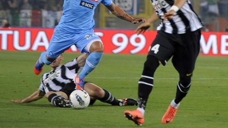 Au cedat un star șeicilor, dar vor un jucător de la "regina" Europei!** Napoli vrea să dea o DUBLĂ‚ lovitură Realului! Ce transferuri NEBUNE pregătesc italienii