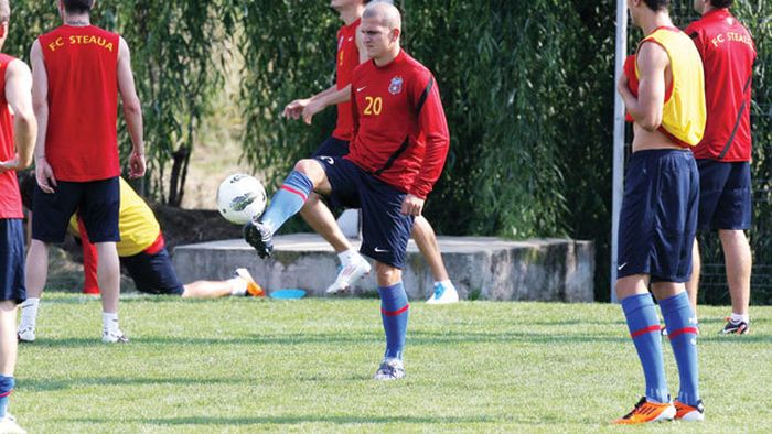 L-a lăsat "mască"!** Cum l-a impresionat Bourceanu pe Levi la primul antrenament