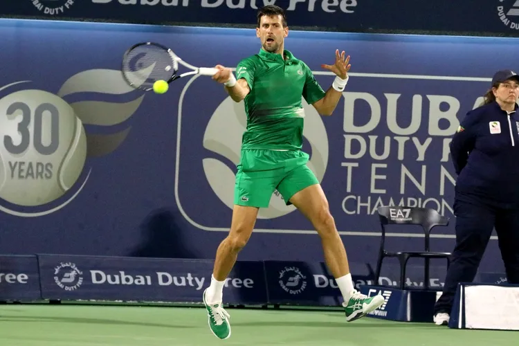 Djokovic sofre, mas bate tcheco e avança em Dubai; Melo eliminado · Revista  TÊNIS