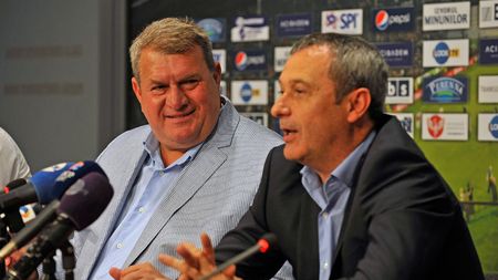 CFR Cluj a oficializat despărțirea de Mircea Rednic. Comunicatul conducerii