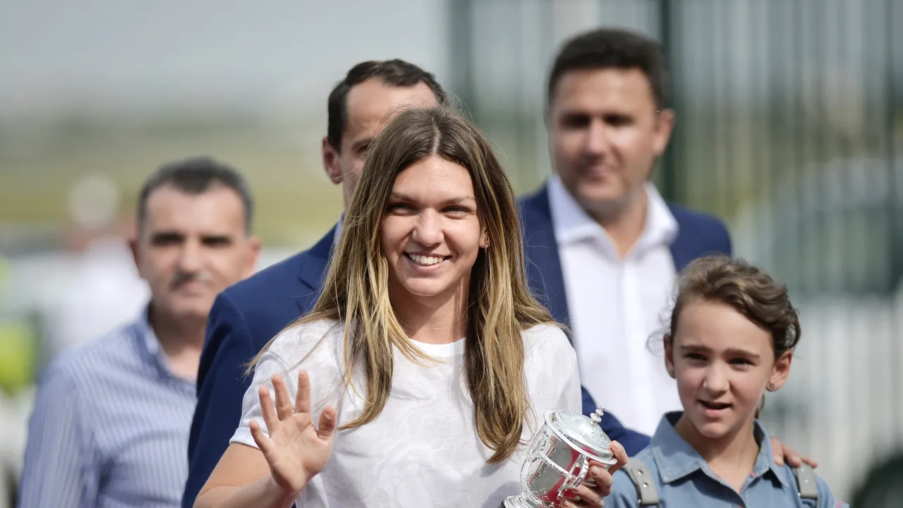 FOTO | Simona Halep și-a mai împlinit o dorință, imediat după câștigarea titlului de la Roland Garros. A vrut neapărat să aibă același suvenir ca Șarapova, Nadal și Serena Williams. Povestea unei fotografii de suflet: 