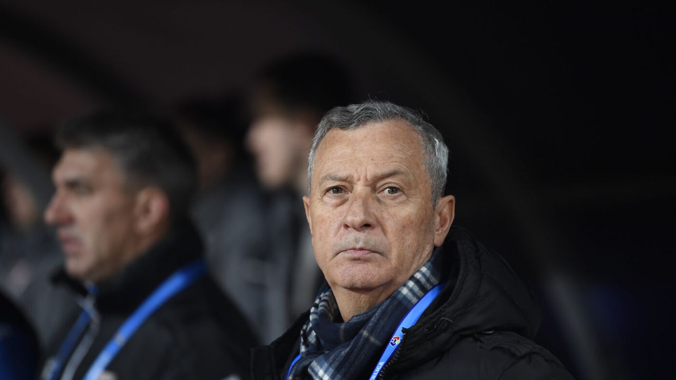 După Andrej Fabry, UTA e aproape să-l piardă și pe Omondi! Mircea Rednic i-a găsit deja înlocuitor kenyanului