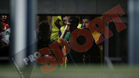 "Să vină banii, îi merităm!** Nu vreau să facem doar prezența în grupe"