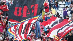 Oră de Ligă, prețuri de criză!** Dinamo va juca "acasă" două meciuri consecutive, cu "U" și CFR Cluj, ambele de la ora 21:45! Cine plătește 8 lei le vede pe amândouă