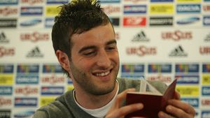 "M-a sunat Chivu să-mi ureze baftă înaintea meciului cu Serbia"