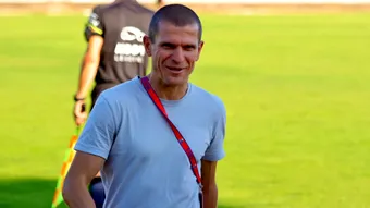 Alex Bourceanu, transformare fantastică! De la mijlocașul feroce, la antrenorul cu glume și încurajări: ”Nu putem să ne comportăm cum o făceau antrenorii cu noi.” EXCLUSIV