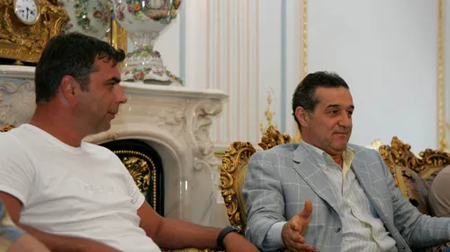 De ce îl împrumută Cosmin Olăroiu pe Gigi Becali?